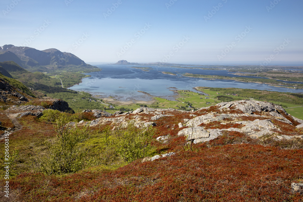 On a trip to the mountain Kauarpallen in great weather in Northern Norway