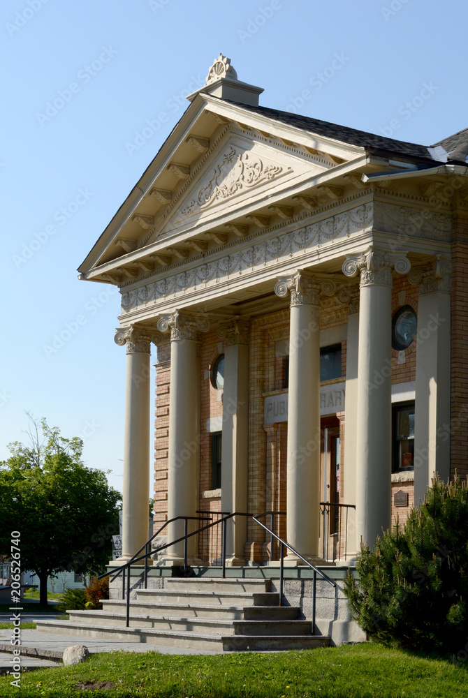 Towns Public Library