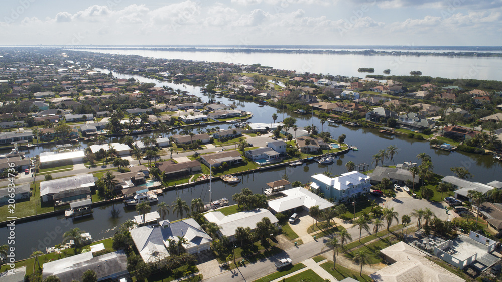Naklejka premium Aerial of Canal Side Living in Florida