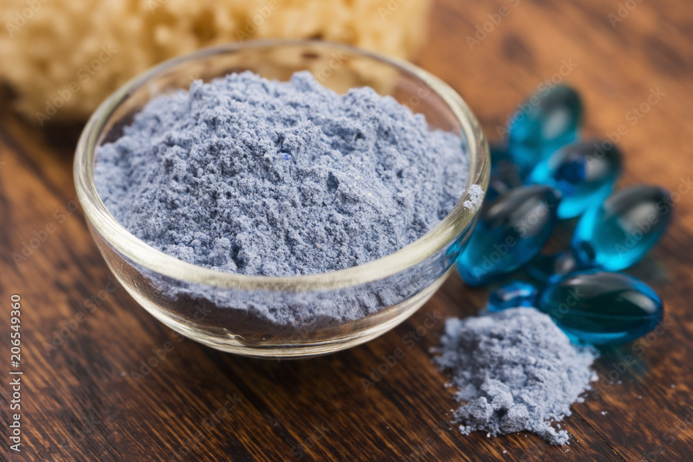 Blue clay mask with serum capsules Blue clay mask with serum capsules