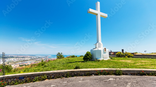 croix au sommet du Mont Saint Clair à Sète