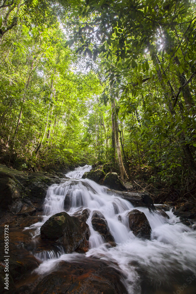 sai rung waterfall sai rung waterfall