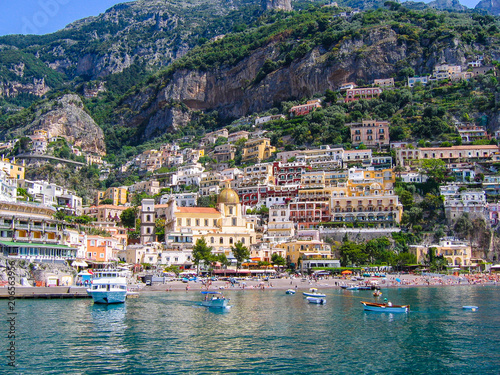 Fototapeta Naklejka Na Ścianę i Meble -  The beauties of the Amalfi coast, Positano and Amalfi and the beautiful islands of Procida, Ischia and Capri