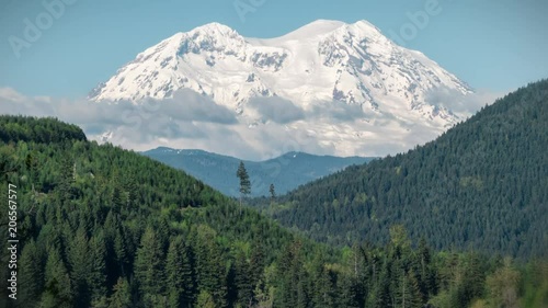 Mt Rainier Mineral Lake Timelapse Pan Up