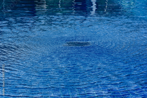 Water lisp in the swimming pool.