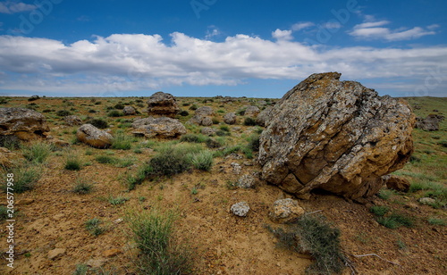 Shirkala. West Kazakhstan. In the boundless steppe around the famous mount Shirkala scattered huge picturesque stone balls-nodules. © Александр Катаржин