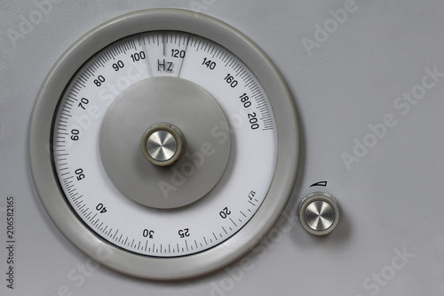 Canvas Print Old retro measuring analog instrument for measuring frequency, radio, copy space
