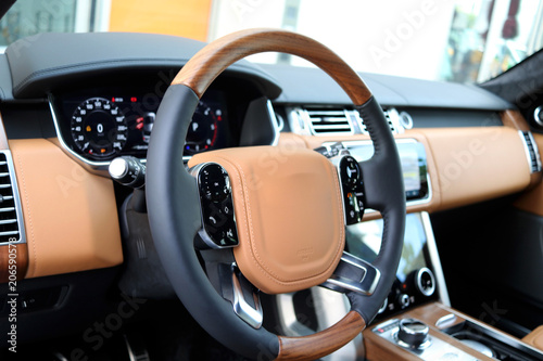 Obraz na płótnie Lenkrad im Luxus SUV