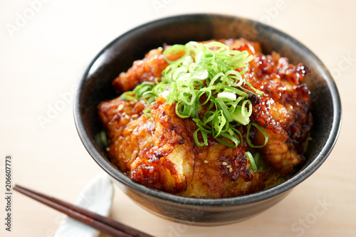 甘辛ダレのとり天丼