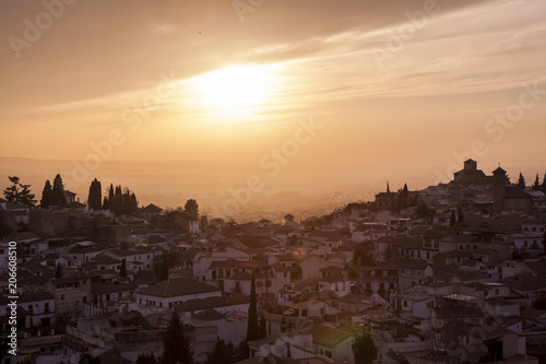 Obraz na płótnie atardecer sobre la ciudad de granada w salonie