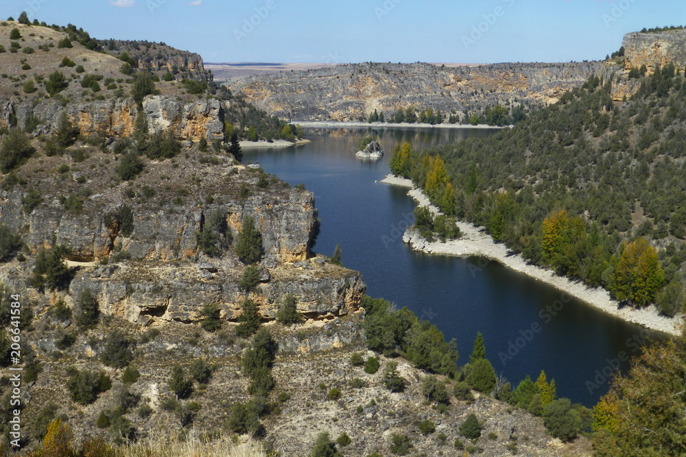Hoces del Río Duratón, parque natural en Sepulveda, Segovia (Castilla y Leon, España) 