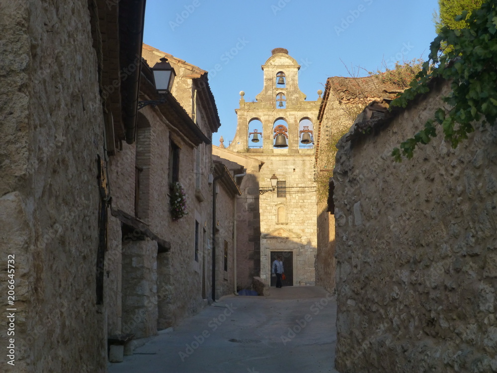 Maderuelo, pueblo y villa monumental en el norte de la provincia de Segovia, en la comunidad autónoma de Castilla y León (España)