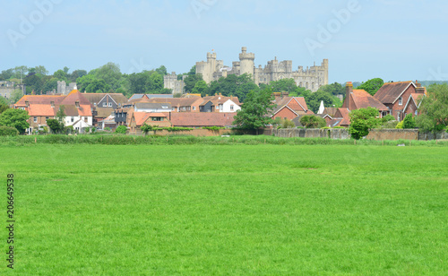 Wallpaper Mural A castle in West Sussex, England in Summertime. Torontodigital.ca