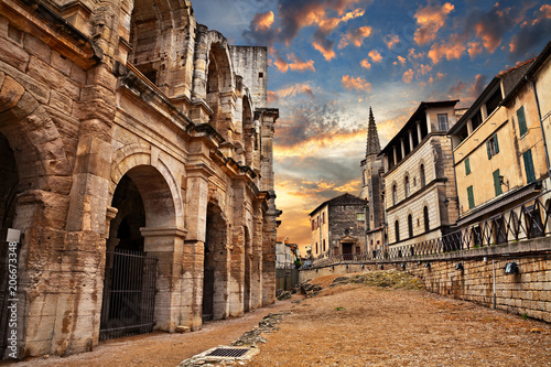 Photographie Arles, France: the ancient Roman Arena