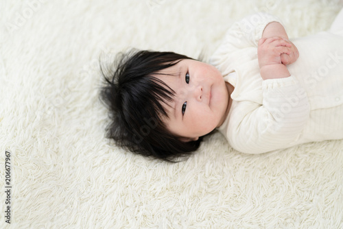 赤ちゃん 寝る 指組み 手組み 手合わせ Stock Photo Adobe Stock