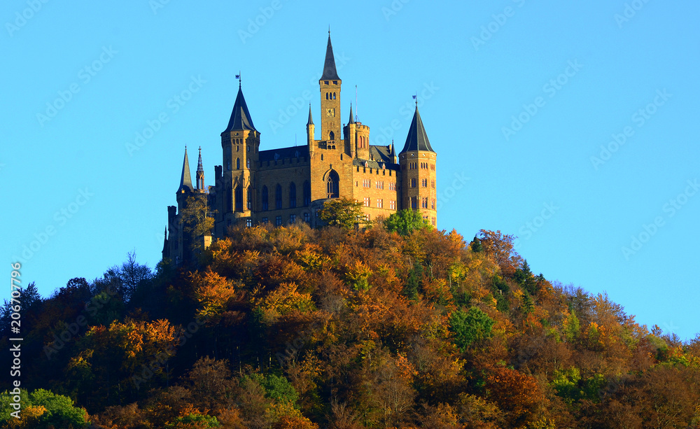 Burg Hohenzollern im Herbst Burg Hohenzollern im Herbst