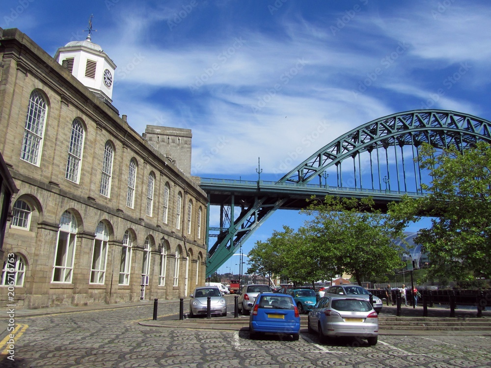 Fototapeta premium Old Customs House and Tyne Bridge, Newcastle upon Tyne, England.