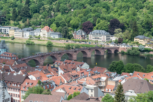Heidelberg es una ciudad situada en el valle del río Neckar en el noroeste de Baden-Wurtemberg (Alemania).  photo