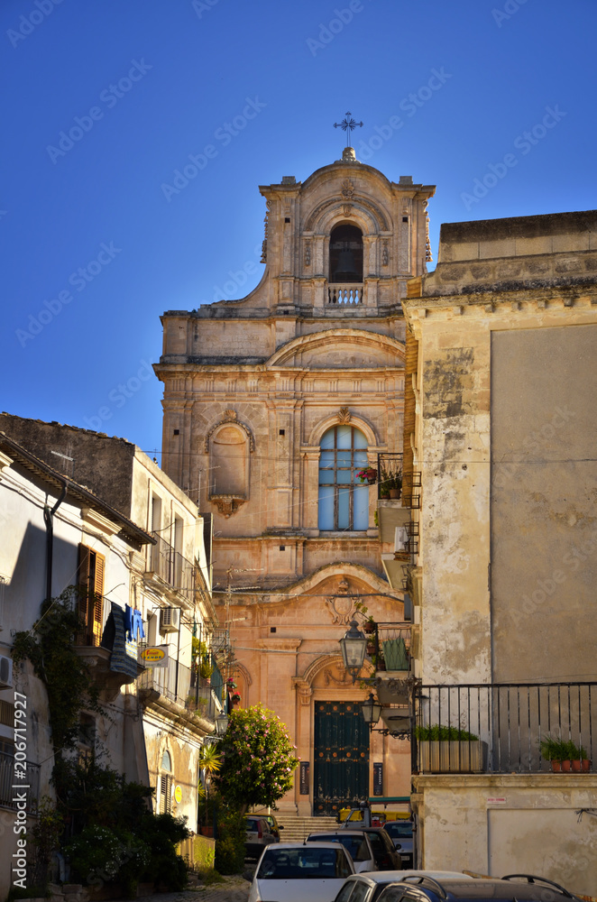 Scicli is one of the symbolic cities of Italian baroque, along with other 7 Val di Noto‘s villages