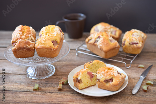 Mini-Kuchen mit Rhabarber photo