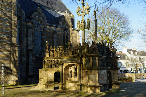 F, Bretagne, Finistère, Plougastel-Daoulas, Kalvarienberg, Gesamtansicht von der Ostfassade her photo