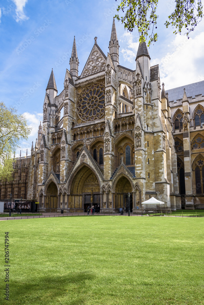 Northern entrance to the Westminster Abbey Northern entrance to the Westminster Abbey