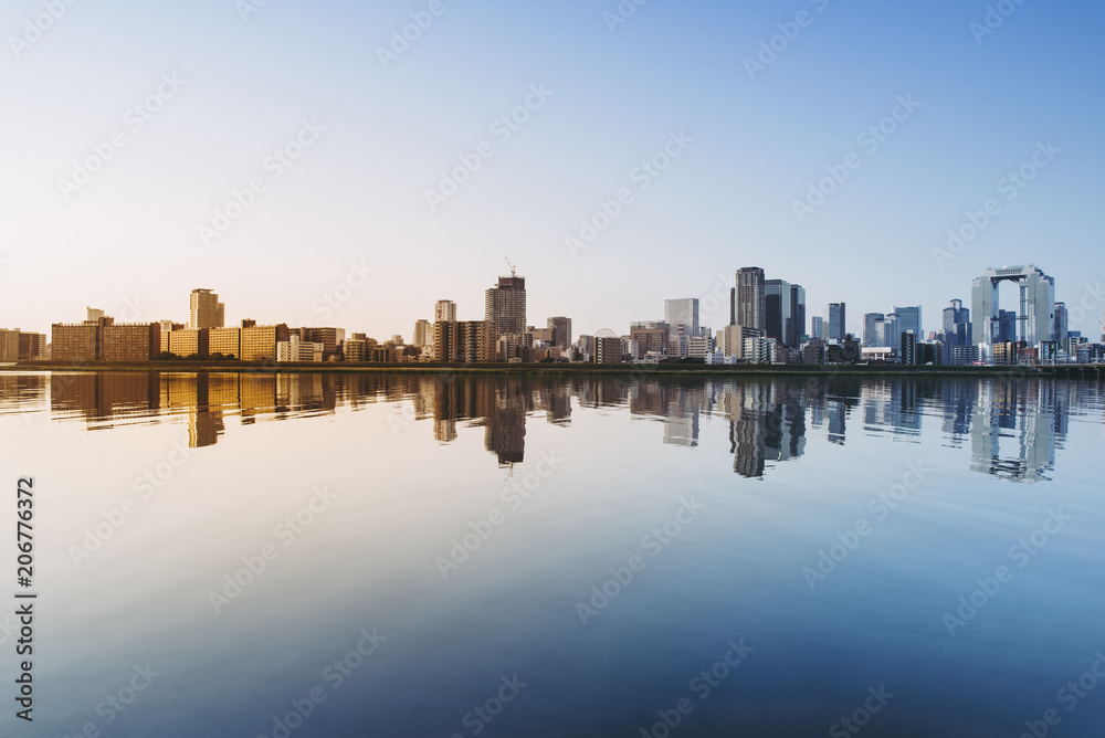 日本 大阪の街並み 朝日 日本 大阪の街並み 朝日