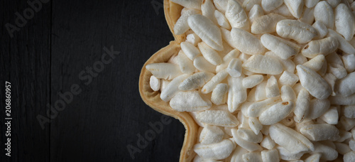 Foto white puffed rice