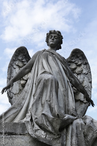 Monunet scultutr