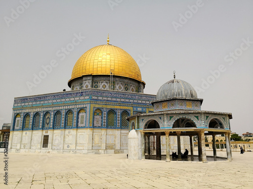 Felsendom auf dem Telmpelberg mit goldener Kuppel in Jerusalem, Israel