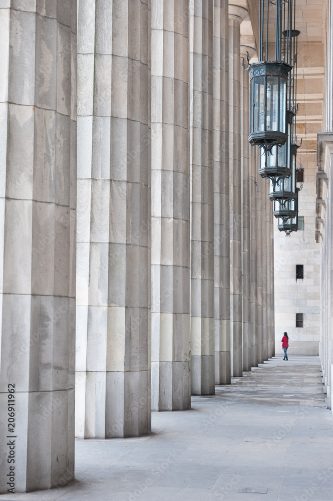 Fototapeta premium Big greek columns 