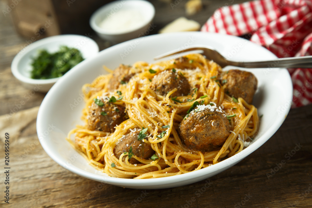 Spaghetti with meatballs and cheese