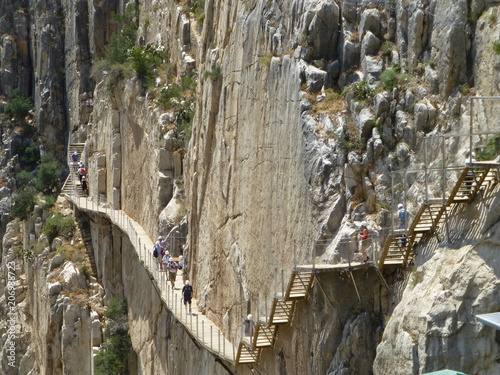 El caminito del Rey, paraje natural en el desfiladero de los Gaitanes, entre los términos de Ardales, Álora y Antequera, en  Málaga, comunidad autónoma de Andalucía, España