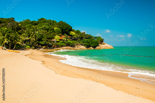 Fototapeta Naklejka Na Ścianę i Meble -  Tropical Tongsai Beach in the Koh Samui Island in Thailand