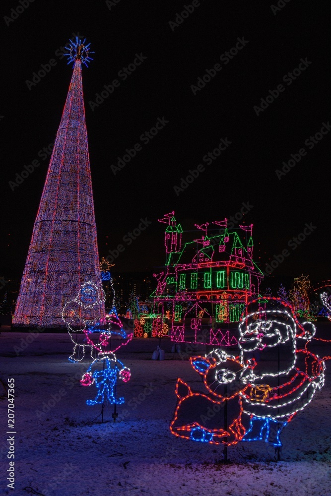 Duluth Christmas Lights 2022 Free Christmas Lights In Duluth, Minnesota During The Winter Season On Lake  Superior Shores Stock Photo | Adobe Stock