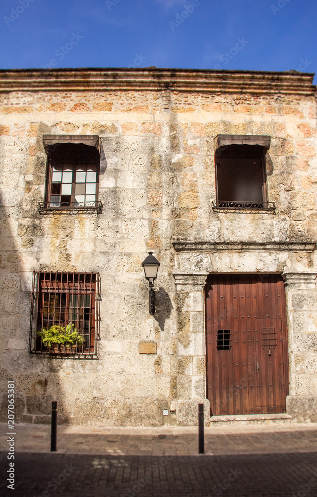 Spanish Colonial House 01