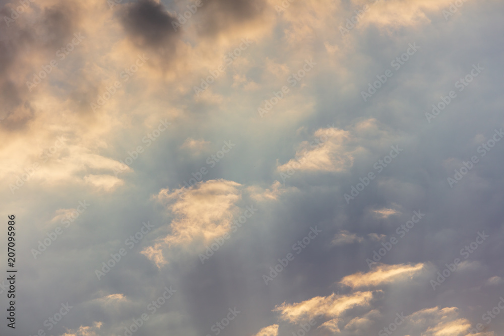 Obraz premium Clouds before the rain as a background