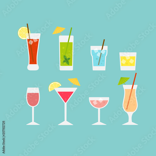 Set of alcohol cocktails and drinks in flat design.