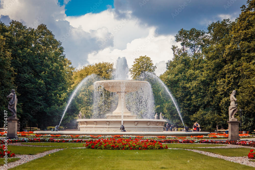 Fototapeta premium Saxon Garden in Warsaw, Poland