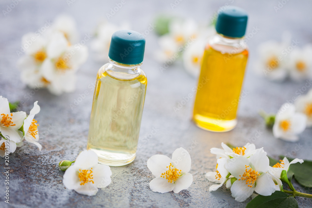 jasmine essential oil