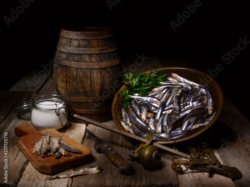 Natura morta con Alici fresche e sotto sale