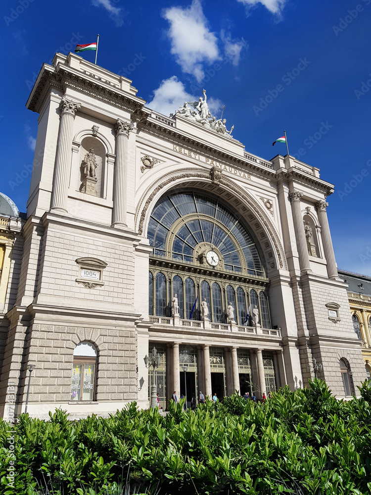 Fototapeta premium Budapest, Hungary - May 14, 2018: Keleti train or railway station, the eastern railway terminal in Baross square Budapest, Hungary.
