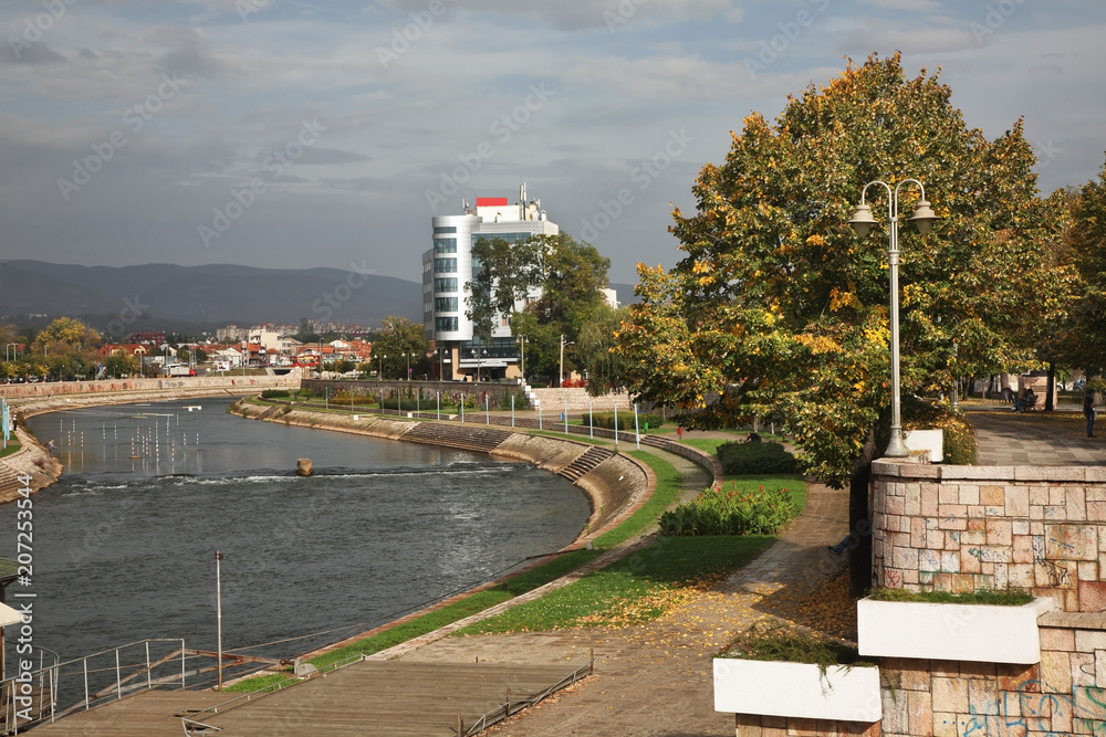 Obraz premium Embankment of Nisava (Nishava) river in Nis. Serbia