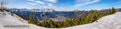 Fototapeta Naklejka Na Ścianę i Meble -  view from the wank mountain to the alps and the zugspitze mountain high definition panorama in the winter