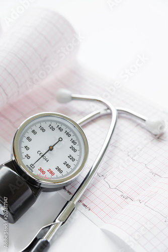 Medical manometer, cardiogram and stethoscope