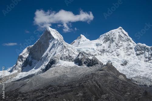 Nevados Hunadoy at the Cordillera Blanca  Peru 