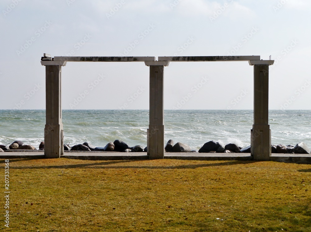 Drei Säulen an der Ostseeküste von Sassnitz