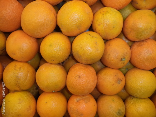 mature fresh oranges