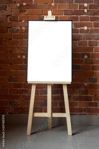 blank poster, mockup, project presentation
