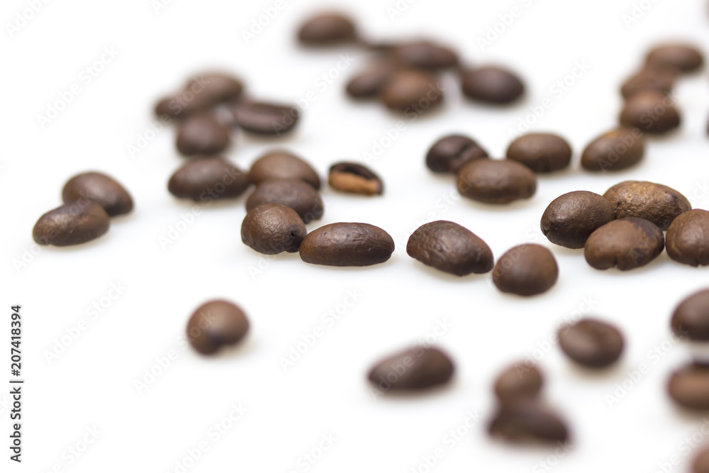 Naklejka premium Roasted coffee beans